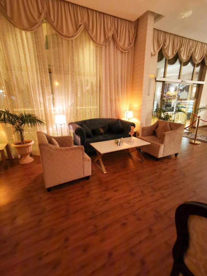 فندق كيان - Kyan Hotel Khamis Mushait Exteriör bild